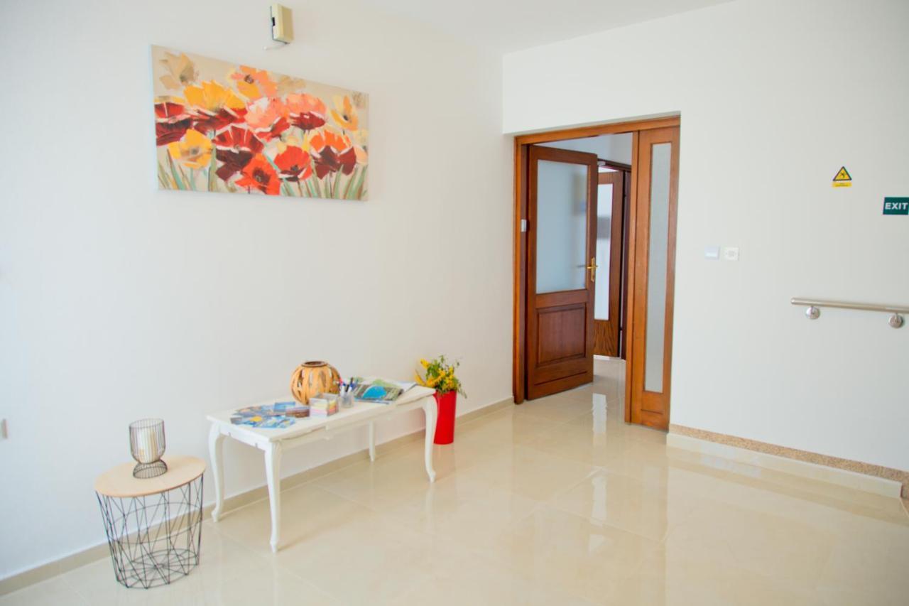 Apartment Karolina - Green Oasis Пула Екстериор снимка