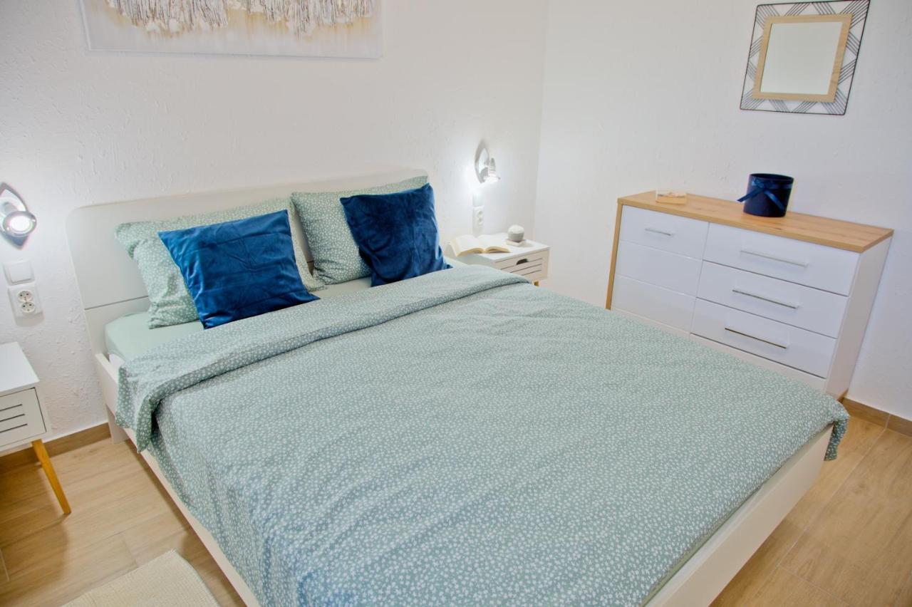 Apartment Karolina - Green Oasis Пула Екстериор снимка