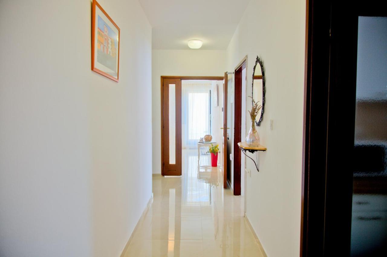 Apartment Karolina - Green Oasis Пула Екстериор снимка