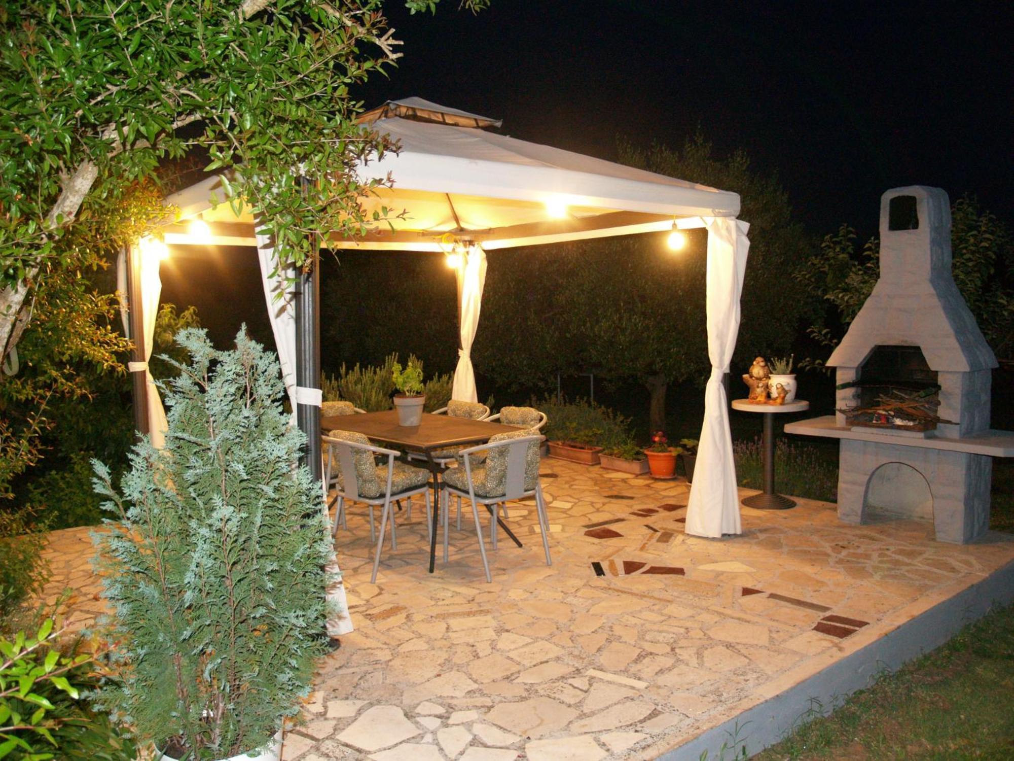 Apartment Karolina - Green Oasis Пула Екстериор снимка