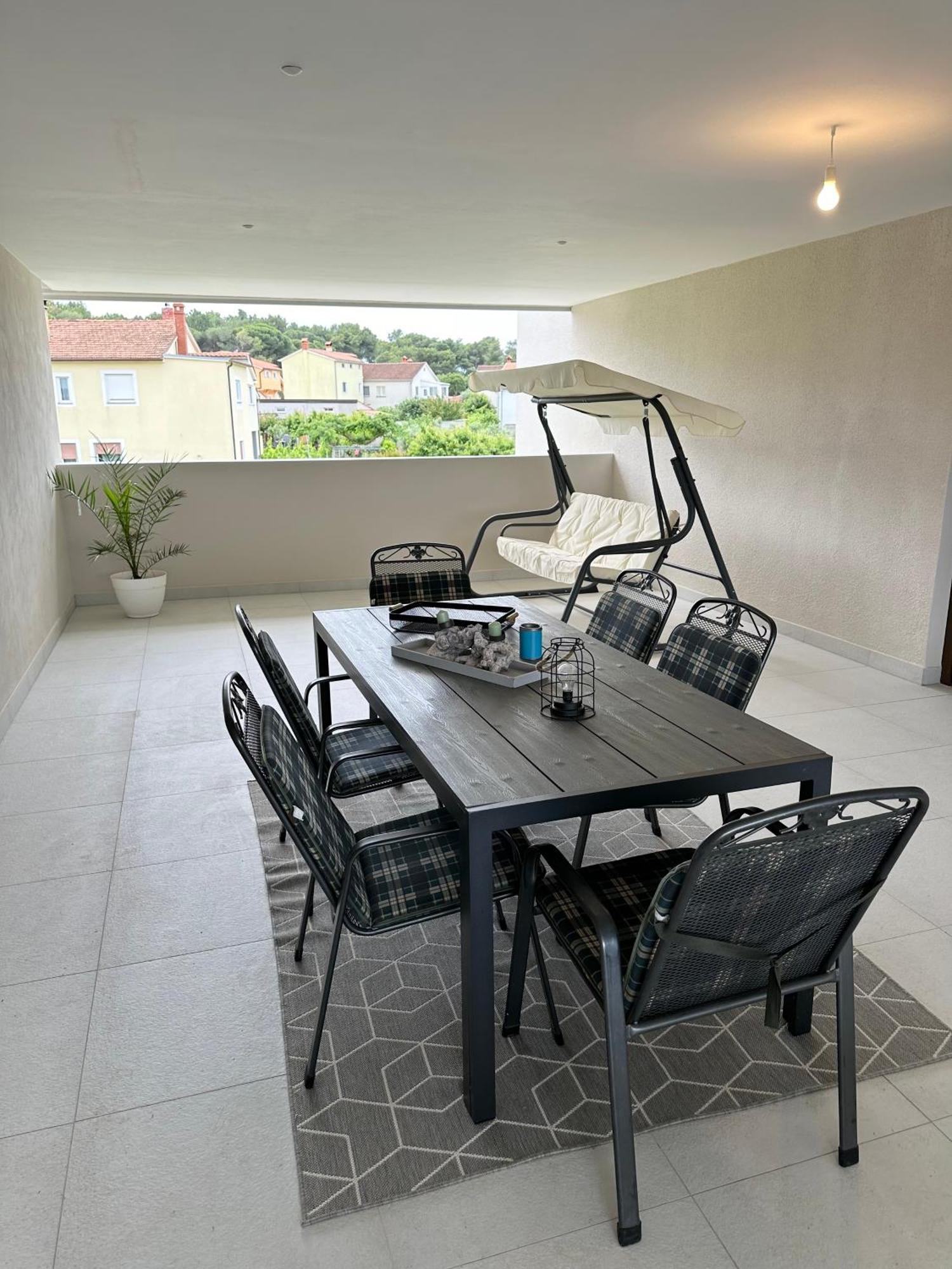 Apartment Karolina - Green Oasis Пула Екстериор снимка